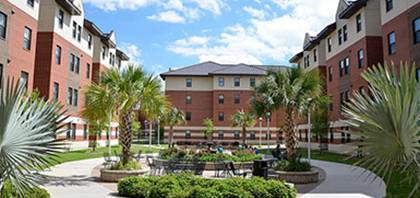 View of the outside of Pontchartrain Hall