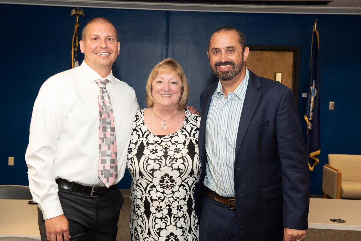 Outgoing Program Coordinator Prof. Steve Mumford (left), founding Dean Kim Martin Long (center), and incoming Program Director Prof. Max Krochmal (right)