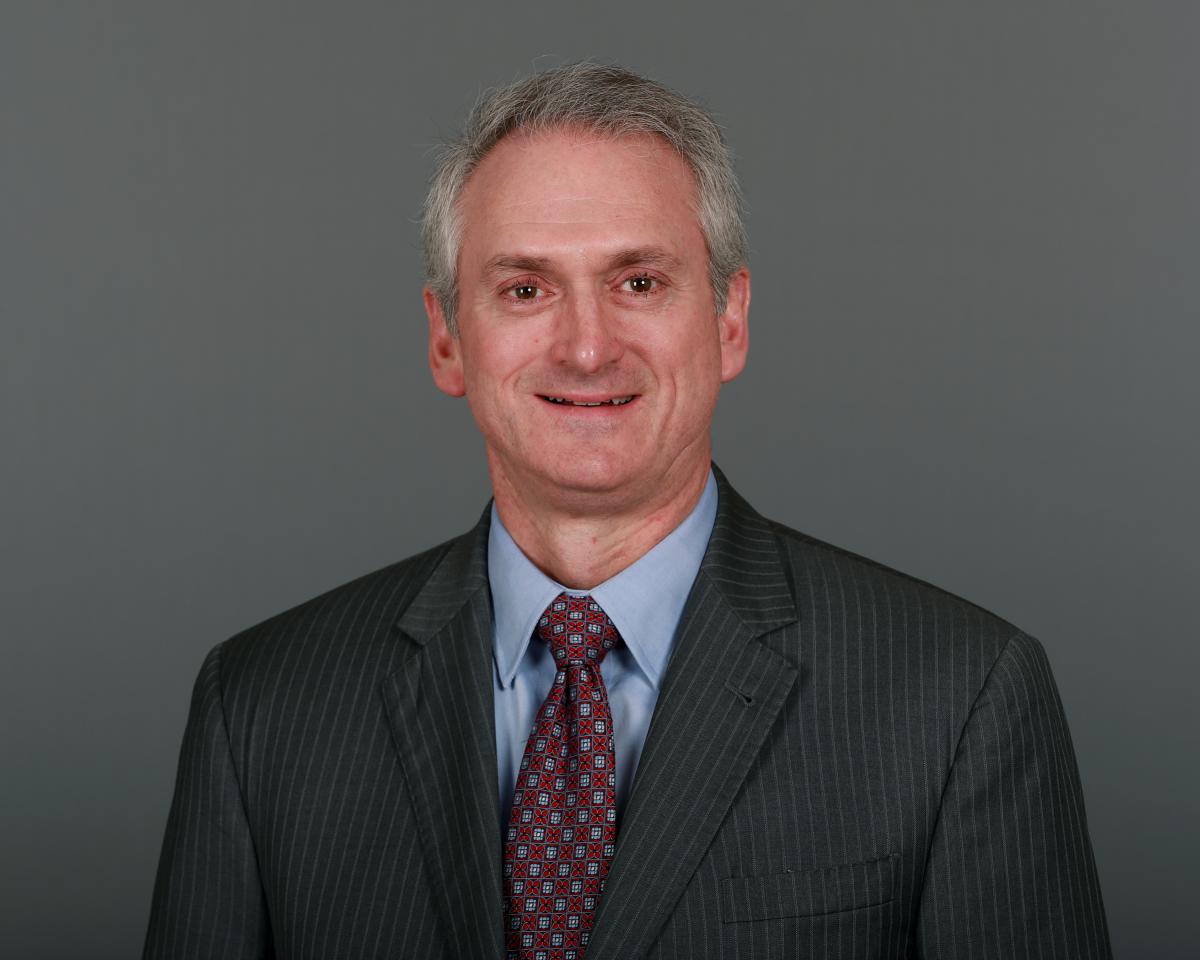 Headshot of Dan Crumb