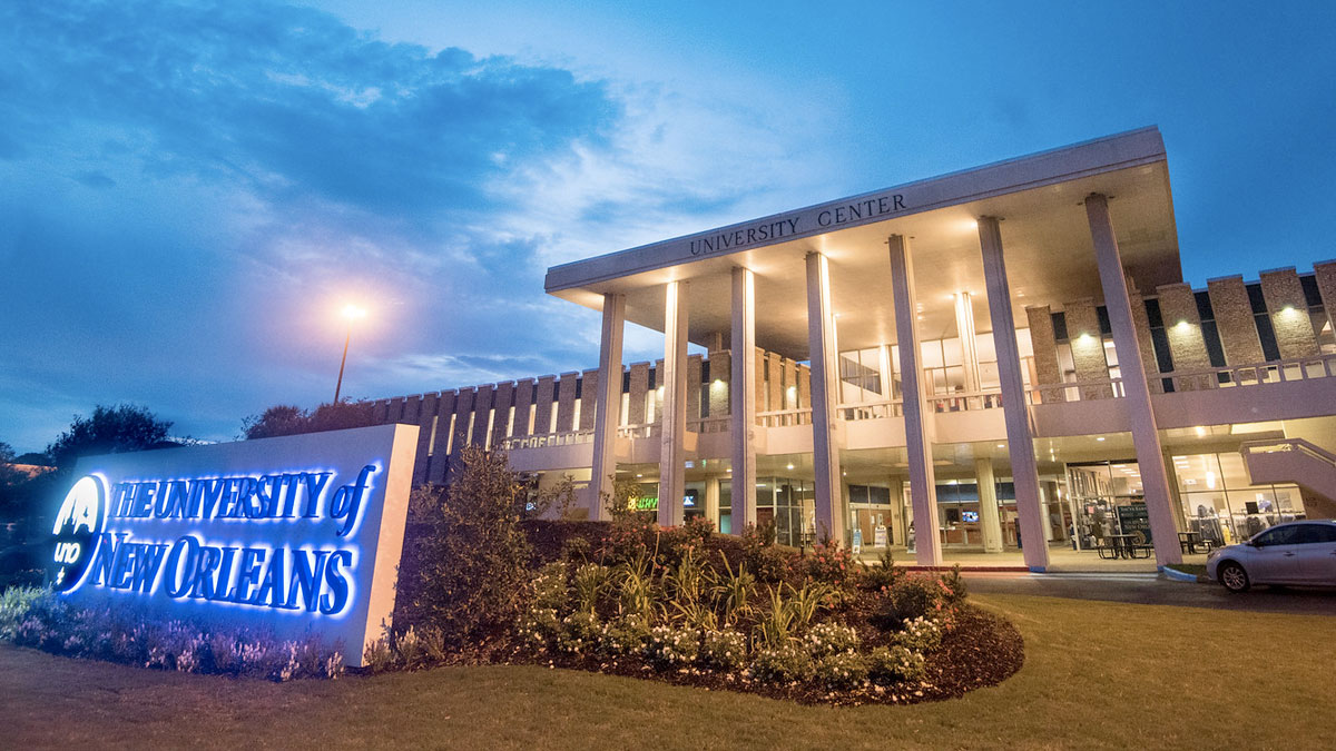 university of new orleans tours