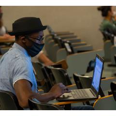 The University of New Orleans executive track MBA program welcomes one of its largest classes this semester.