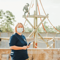 Rebekah Lewis, who earned a degree in anthropology, is the behavior director at Chimp Haven, the world’s largest chimpanzee sanctuary in Keithville, Louisiana. 