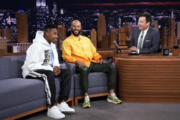 University of New Orleans alumnus and rapper Ray Wimley of New Orleans, is pictured with rapper and actor Common, and The Tonight Show host Jimmy Fallon during “Wheel Of Freestyle.” (Photo by: Andrew Lipovsky/NBC)