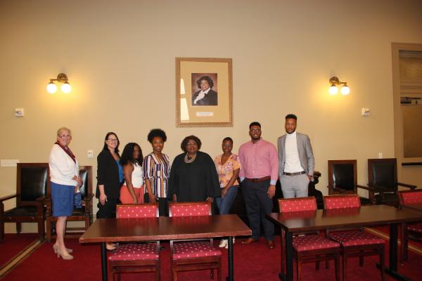 Students in University of New Orleans management professor Dinah Payne’s class met Chief Justice Bernette Johnson and heard  arguments before the Louisiana Supreme Court related to a tax case they’ve studied in their Legal Environment of Business course.