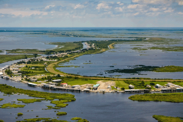 Coastal Louisiana faces one of the highest land loss rates in the world. University of New Orleans earth and environmental sciences professor Mark Kulp’s research will help combat that loss.
