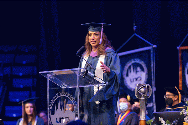CBS News journalist and University of New Orleans alumna Michelle Miller delivered the keynote address during Saturday’s undergraduate spring commencement at Lakefront Arena. 