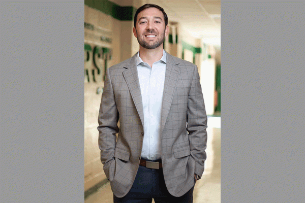 Schexnaydre, a 2010 and 2016 University of New Orleans graduate, was named the 2023 Louisiana Principal of the Year through the Louisiana Department of Education.