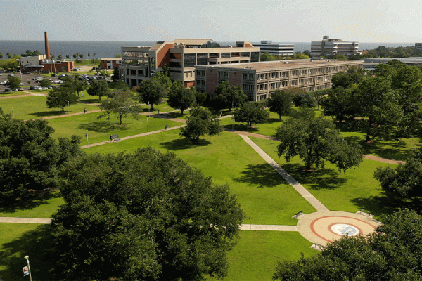 UNO’s campus is adjacent to Lake Pontchartrain, an estuary that leads into the Gulf of Mexico and serves as a nursery for numerous species of animals.