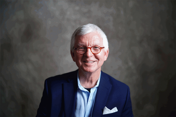 University of New Orleans alumnus Mark Romig, senior vice president and chief marketing officer of New Orleans & Company, will deliver the University’s fall 2022 commencement address.