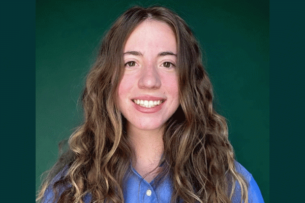 University of New Orleans student Lydia DiPaola, who is pursuing a master’s degree in biological sciences, is a recipient of a research fellowship.in biological sciences. 